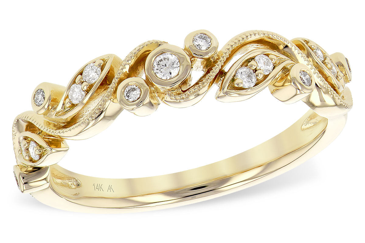 14K Yellow Gold Vintage Diamond Wedding Band