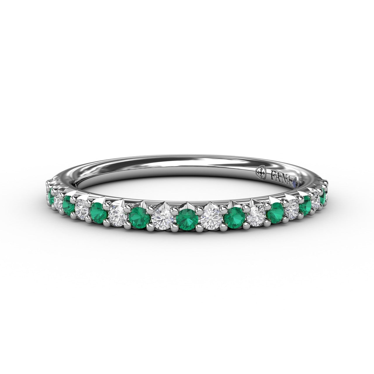 14k White Gold Diamonds Ring