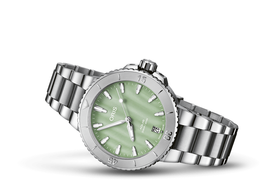 36.5mm Seafoam Aquis Watch