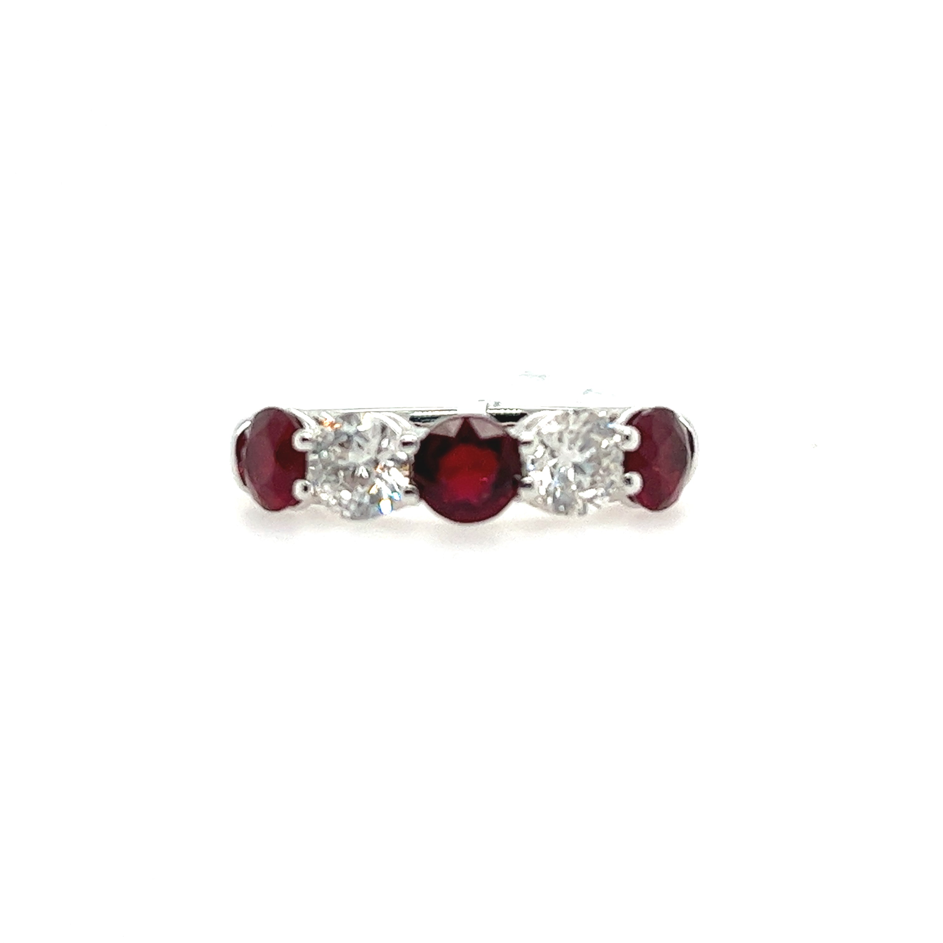 18k White Gold Rubies Ring