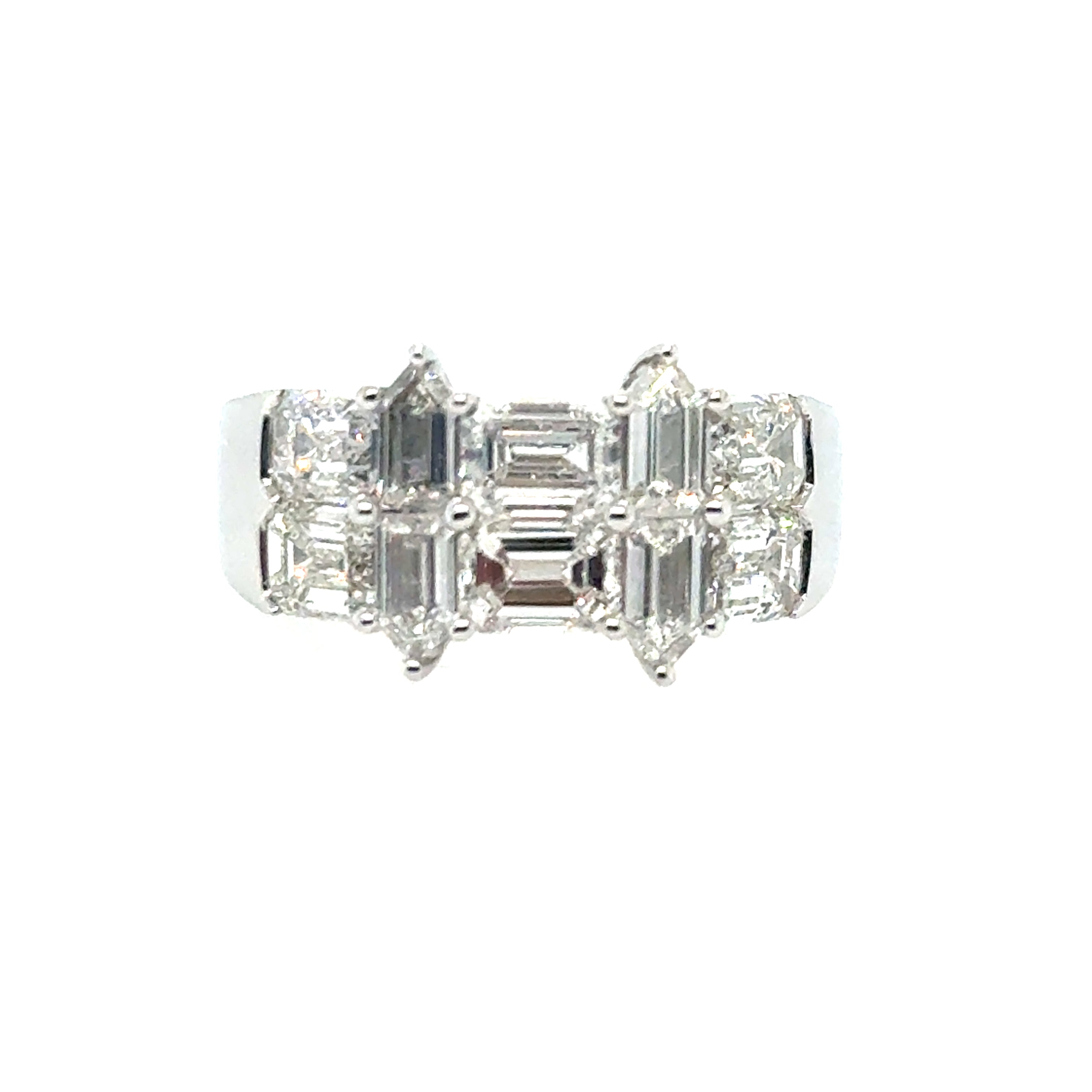18 Karat Diamond Ring - Paramount Gems