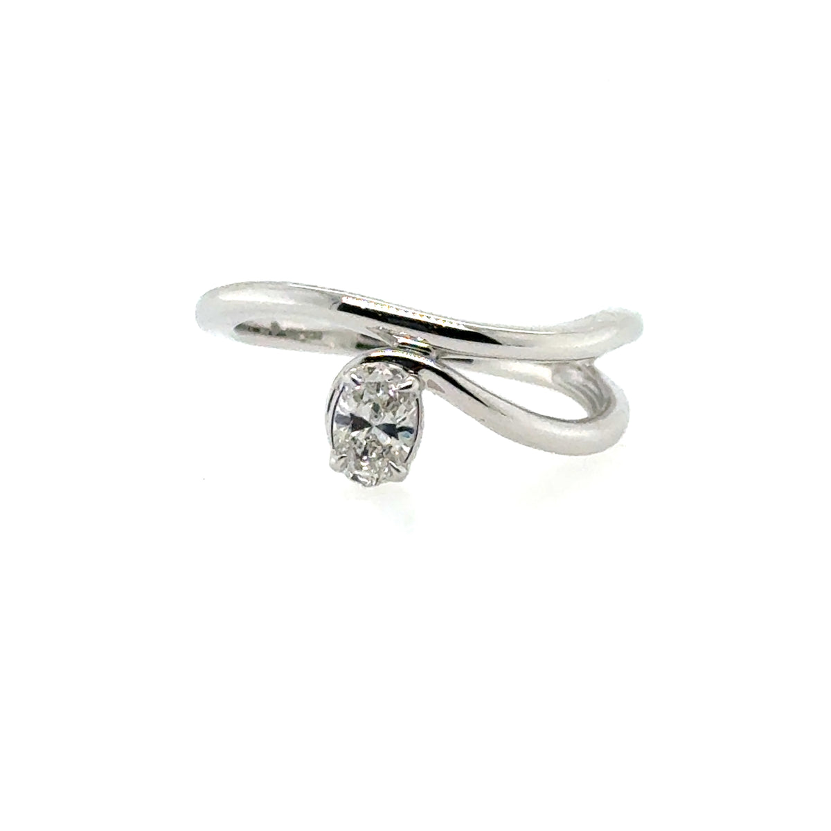 18 Karat Diamond Ring - Paramount Gems