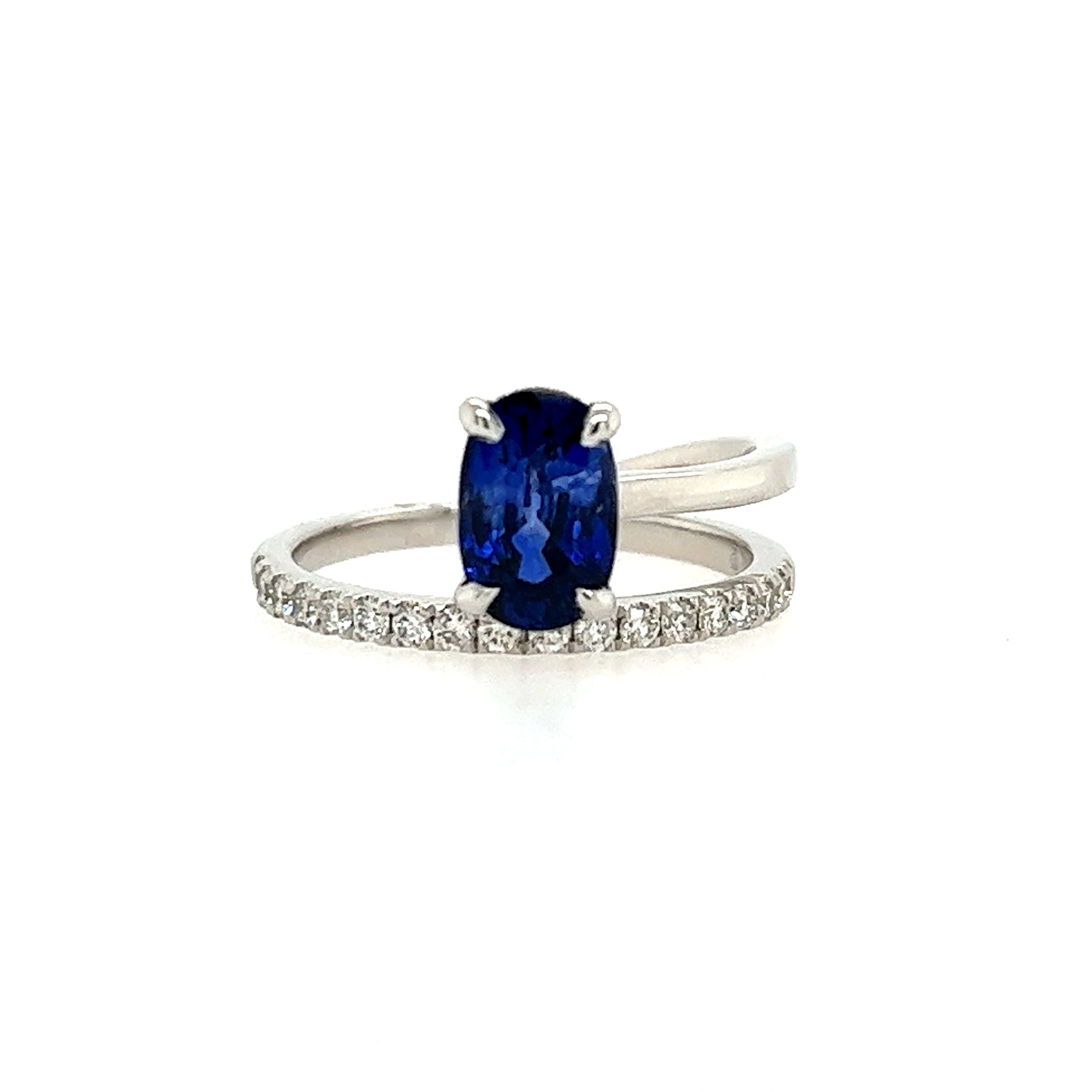18k White Gold Sapphire Ring